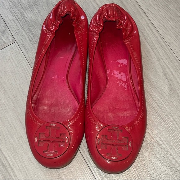 Tory Burch Reva hot Pink patent leather Ballet Flats Size 7 - Picture 1 of 8
